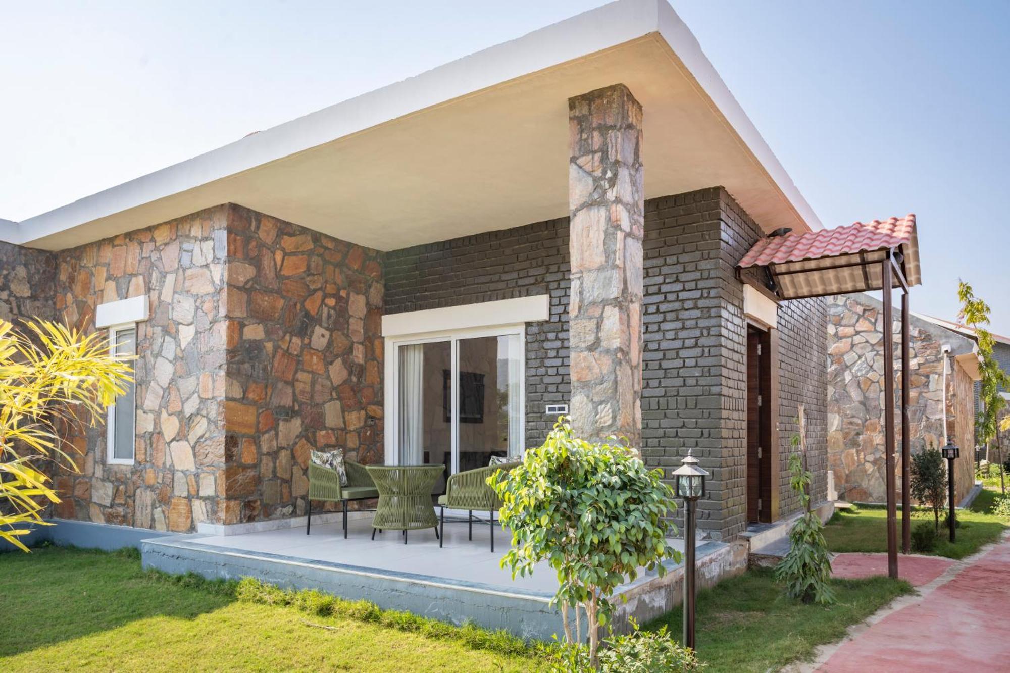 Spree Resort Sariska Thana Ghazi Exteriör bild