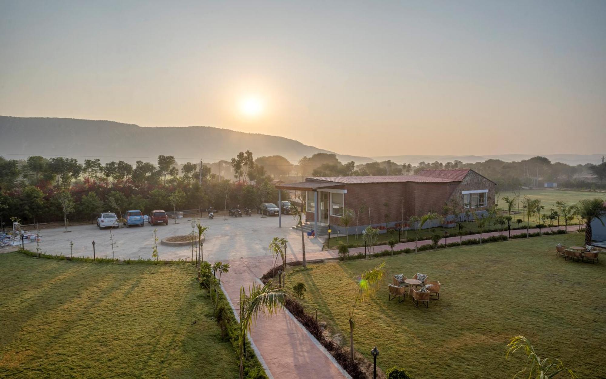 Spree Resort Sariska Thana Ghazi Exteriör bild